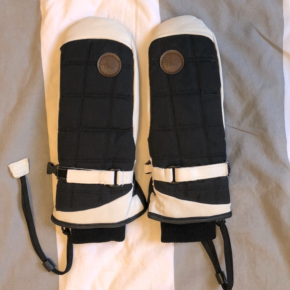 POW leather snow mittens